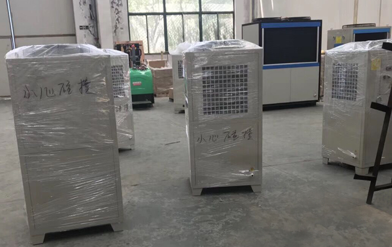 油冷機(jī) 油冷機(jī)